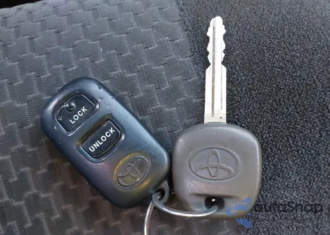 2007 Toyota Corolla S from USA, damaged, VIN 2T1BR30E47C809478